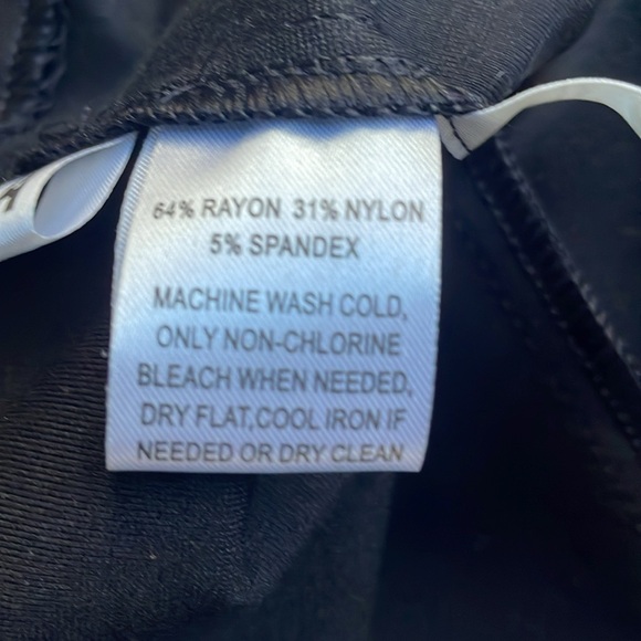 Loft Little Black Dress - Picture 4 of 5